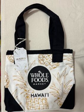 Limited Edition Whole Foods Hawai'i Pineapple Tote Bag - Black & White